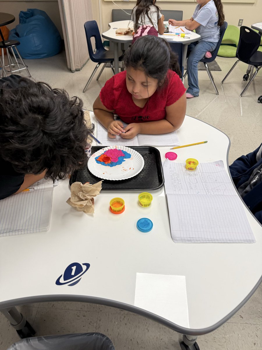 Michelle_STEM's tweet photo. My favorite lab of the year so far!!! 3rd grade students created a model of volcanoes forming new land!! https://t.co/oCS5ma6D1e
