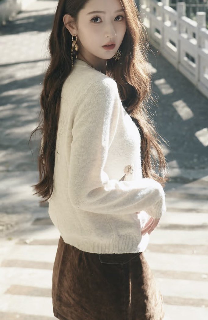 Yuwoen tweet picture