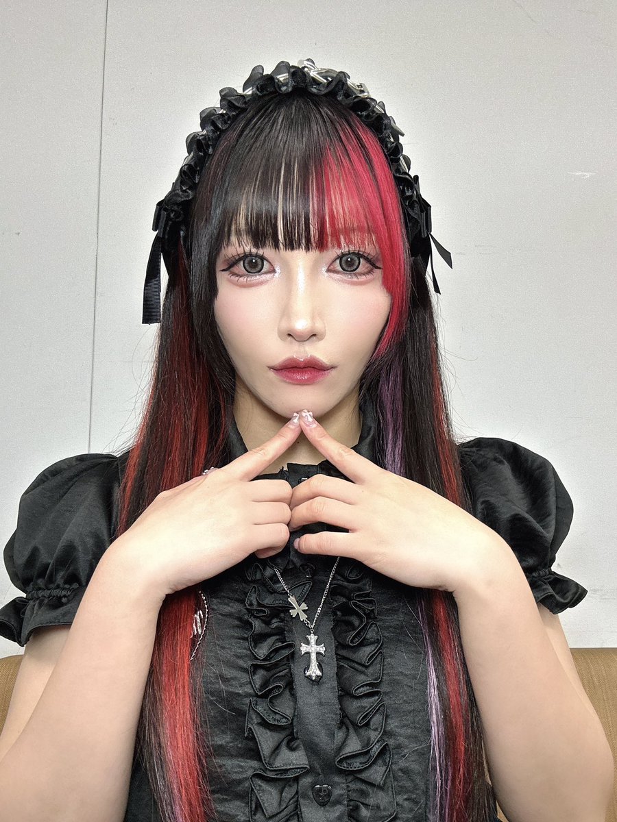 maki_itoh's tweet photo. 良いですか皆さん⁉️⁉️⁉️楽に生きるコツは『他責』です💖💖💖💖 https://t.co/kAJJ9xLtlw