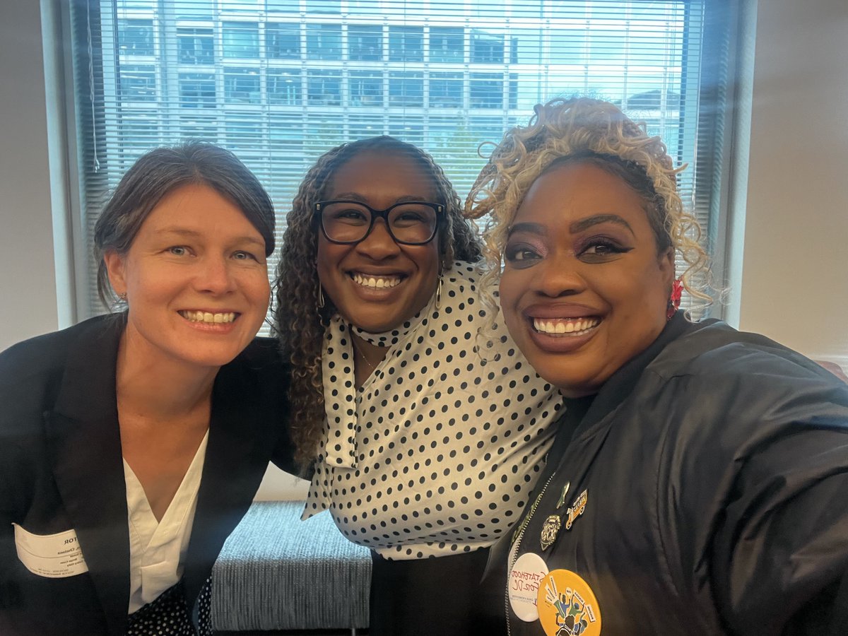 DC_Charters's tweet photo. Great things happen when education and business leaders connect. 🤝

Our ED Ariel Johnson joined the @FedCityCouncil's Emerging Leaders Program with @dcpolicycenter's Chelsea Coffin and @DCSBOE Ward 8 Rep. Dr. LaJoy Johnson-Law to discuss charter strengths, equity and facilities. https://t.co/WXhjR4rTCu