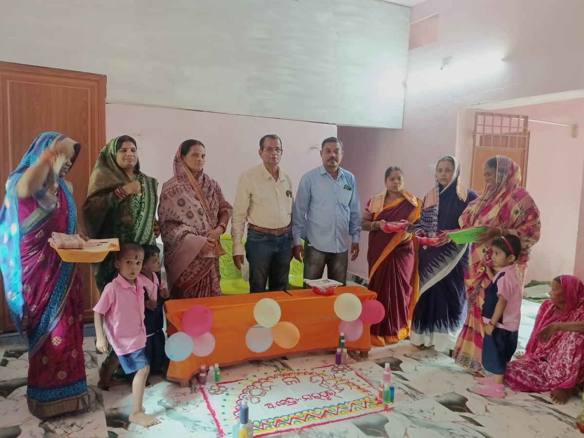 ICDS_Delanga's tweet photo. Angan ka Utsav is celebrated at various AWCs  under ICDS project DELANG @dswo_puri @PravatiPOdisha @WCDOdisha https://t.co/nAiaqKXfGK