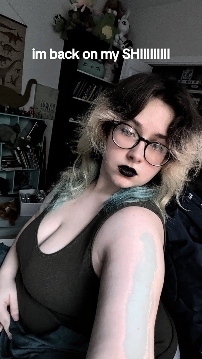 ZeroToTheMax1's tweet photo. Dude. Can we talk about my absolute CUNT serving a couple days ago? Good LORD. (Also my house duckies) https://t.co/QfdBgq00Uj