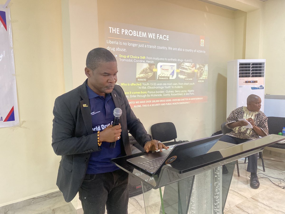 LCChurches's tweet photo. Ongoing Presentation by the Liberia Drug Enforcement Agency.
Topic: “The Role of the LDEA, Police and Community in Fighting Illicit Drugs – Are we Winning?” 

#LCCCivicEngagementDialogue
#NoToDrugsYesToLife
#FightAgainstIllicitDrugs
#CivicResponsibility https://t.co/IVo9kHGP0V