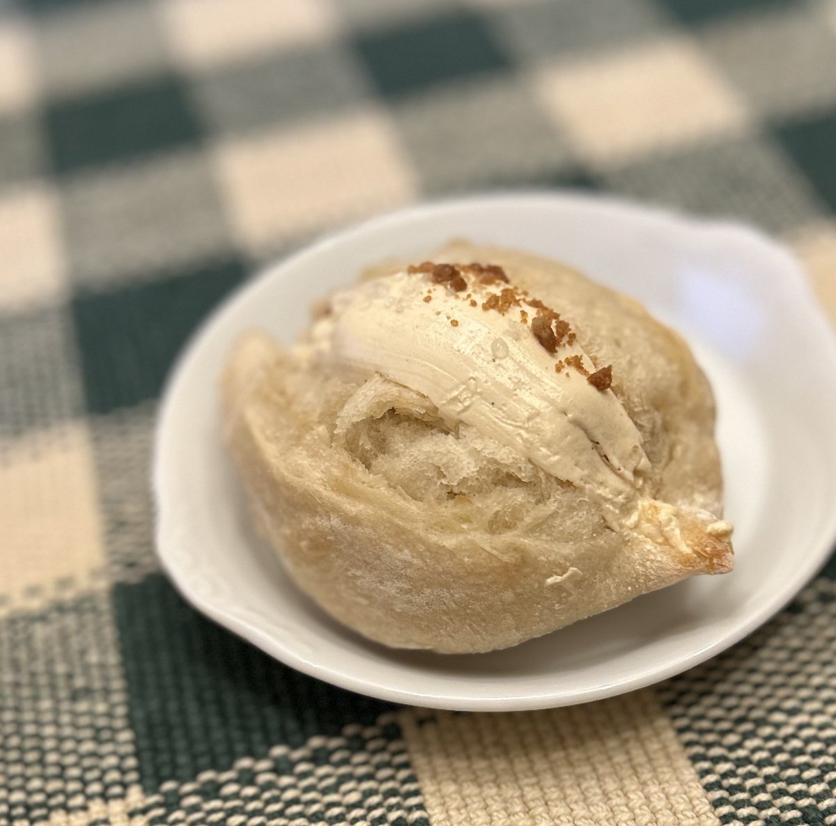 lemonade_dt_'s tweet photo. そういえばThinkのミルクフランスめっちゃ美味しかったな🥖またすぐに食べたいけどもうあんなに並ぶのはやだ🤣
塩キャラメルのも食べたけど、定番の方がレベチで美味しかった💗 https://t.co/EYciQX67Bw