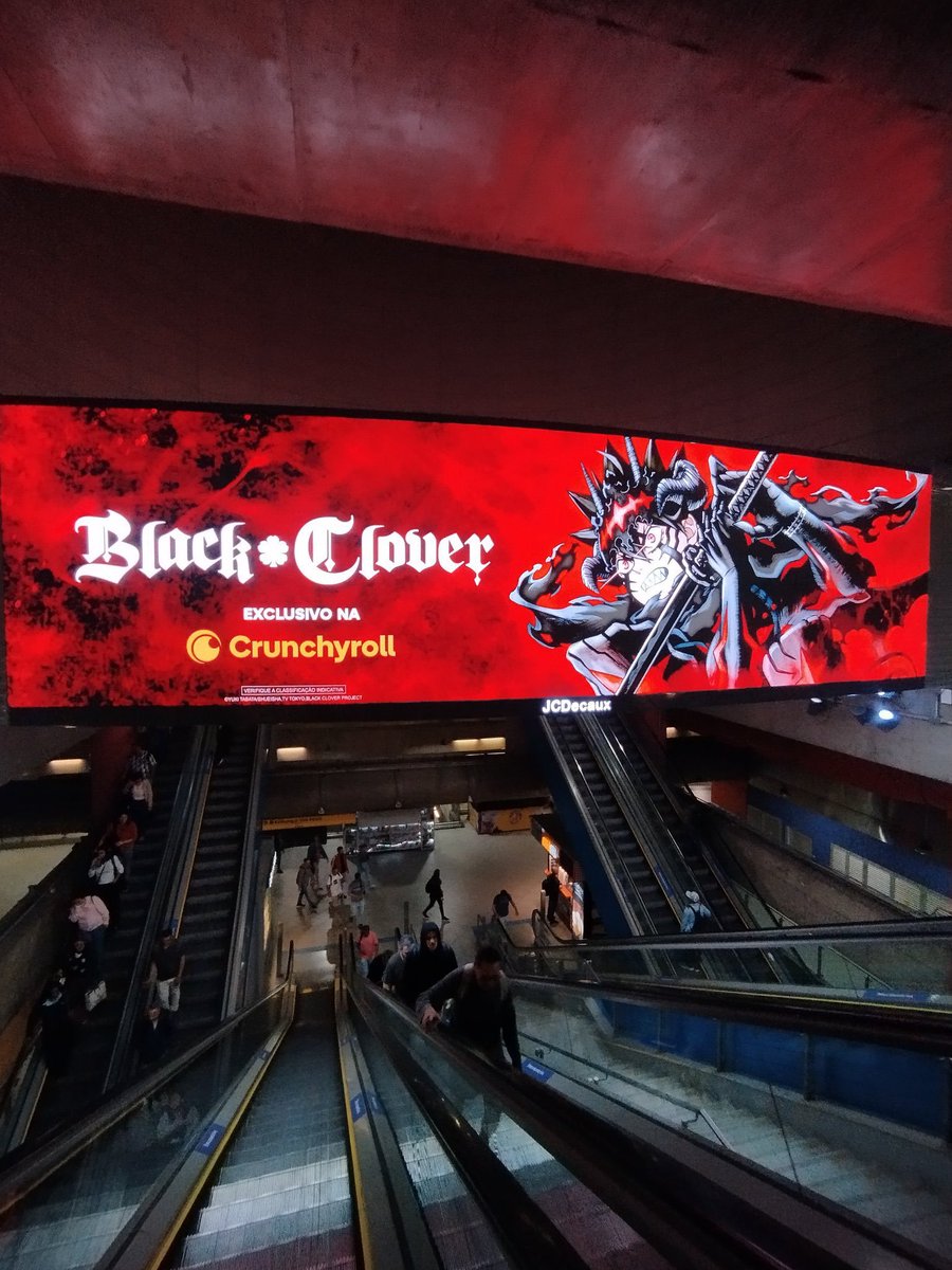 CloverPortal's tweet photo. É O BRASIL!! 🇧🇷

Imagem promocional para a Segunda temporada de Black Clover na estação de metrô em São Paulo!

A segunda temporada do anime estreia nesse sábado dia 3! https://t.co/MUsBx4Wqym