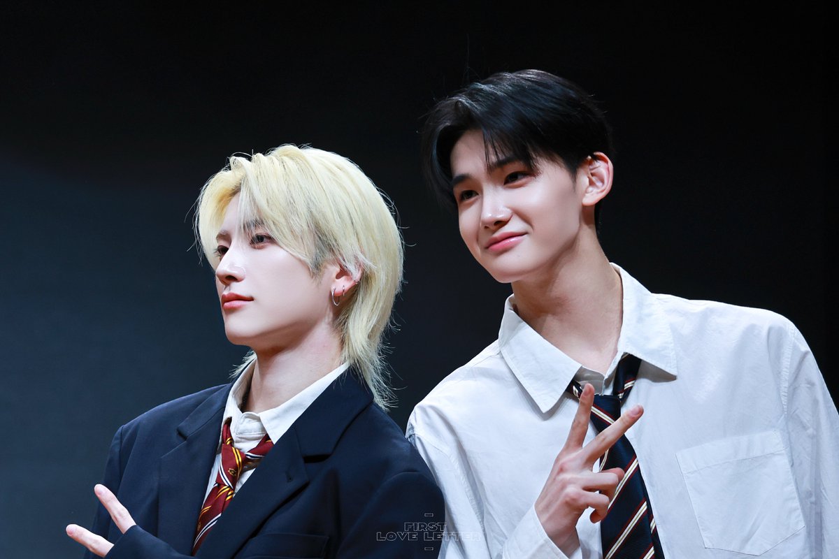 floveletter_jo's tweet photo. 260930 Weverse Fansign    

#JO #ジョウ #죠 #YUMA #ユウマ #유마 
#andteam #앤팀 https://t.co/thB1rt5pgS