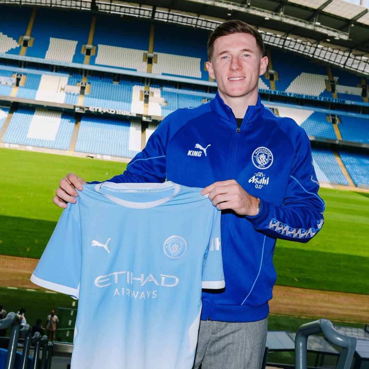 StretfordPaddck's tweet photo. 🚨 Manchester City were informed they had been found guilty of more than 100 breaches of the Premier League's financial rules in JULY, according to ESPN.

City made seven signings this summer at a cost of over £450 million 🤯

#MUFC https://t.co/eno508YWsk