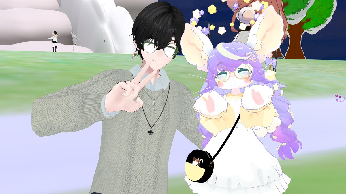 kaito5_5's tweet photo. 今日は #絵本の平行世界 に遊びに行ってきたよ🐰

・優しいかいぶつさんもいるんだよ
・種族を超えた友情はある
・やめてもいいしやめなくてもいい
・大きくてみんなを見守るドングリの木になってほしい

今日も皆さんいい声で寝そうだったｗ
久しぶりのせびるさんと推し活ツーショ📸

#カイトとVRC https://t.co/txNYFIL8TT