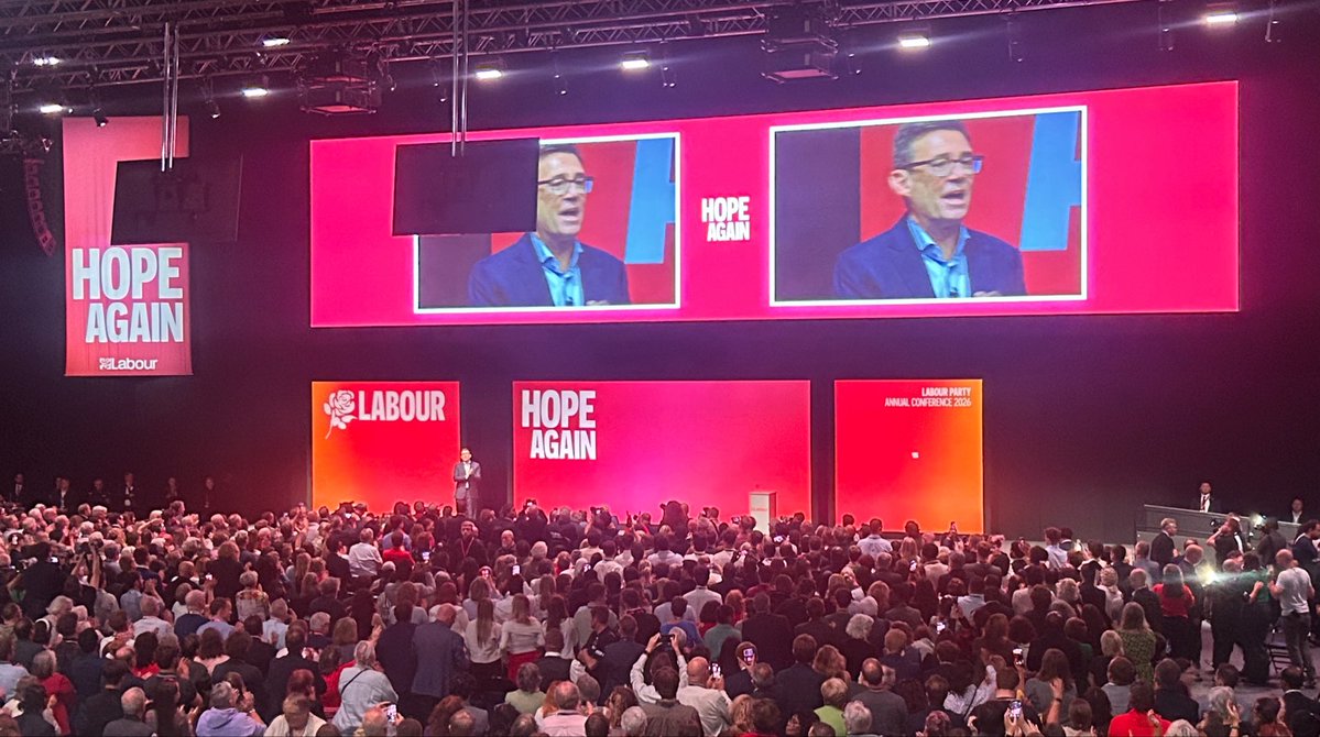 FJMcNally's tweet photo. A remarkable speech from @andyburnham in Liverpool this afternoon - outlining a bold and determined vision to transform the UK. #HopeAgain https://t.co/gEAN97KtHQ