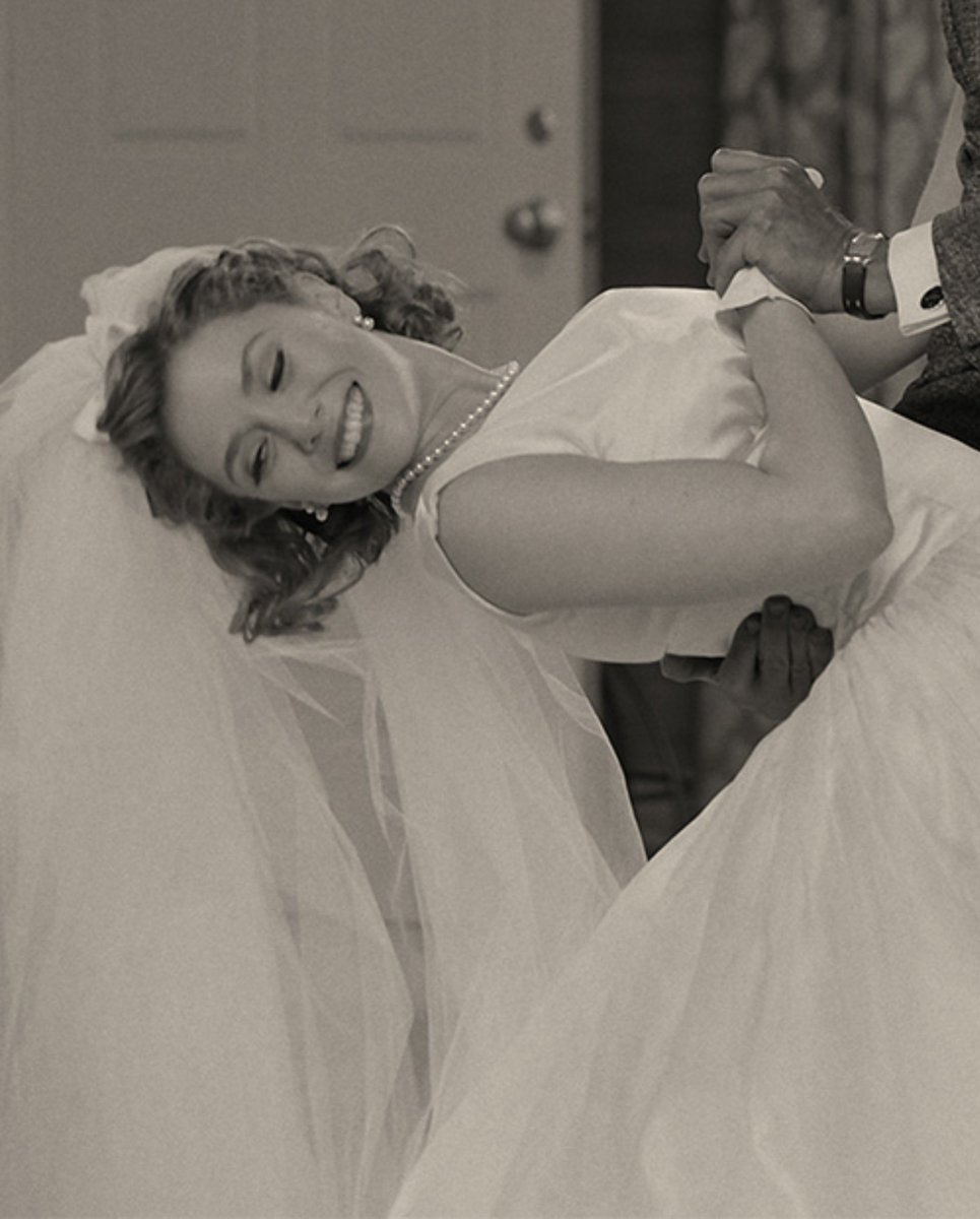 Fantastic1309's tweet photo. the next wedding dress is coming in secret wars https://t.co/PAsiaW9Elg