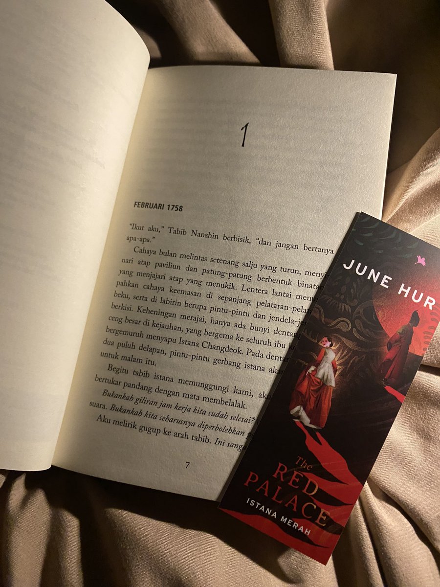 heavein_n's tweet photo. 🍵 currently reading : 

📚 The Red Palace
 — by June Hur ˖᯽ ݁˖

🗒️ 368 pages ౨ৎ

#booktwt #archieveis https://t.co/In35JU19mO
