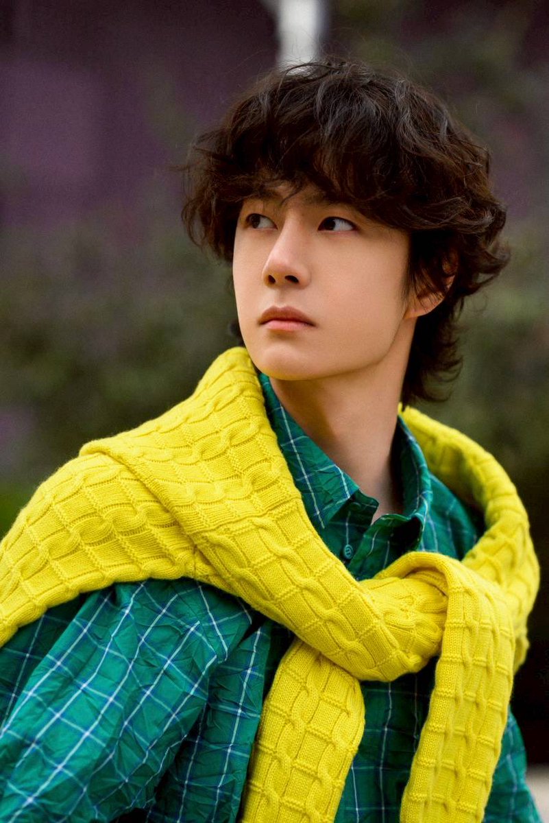 yibo67811819's tweet photo. คิดถึงลุคนี้

WANG YIBO x LOEWE
#WangYibo #LOEWE
#WAngYiboxLOEWE https://t.co/Sd1tY5ihkw