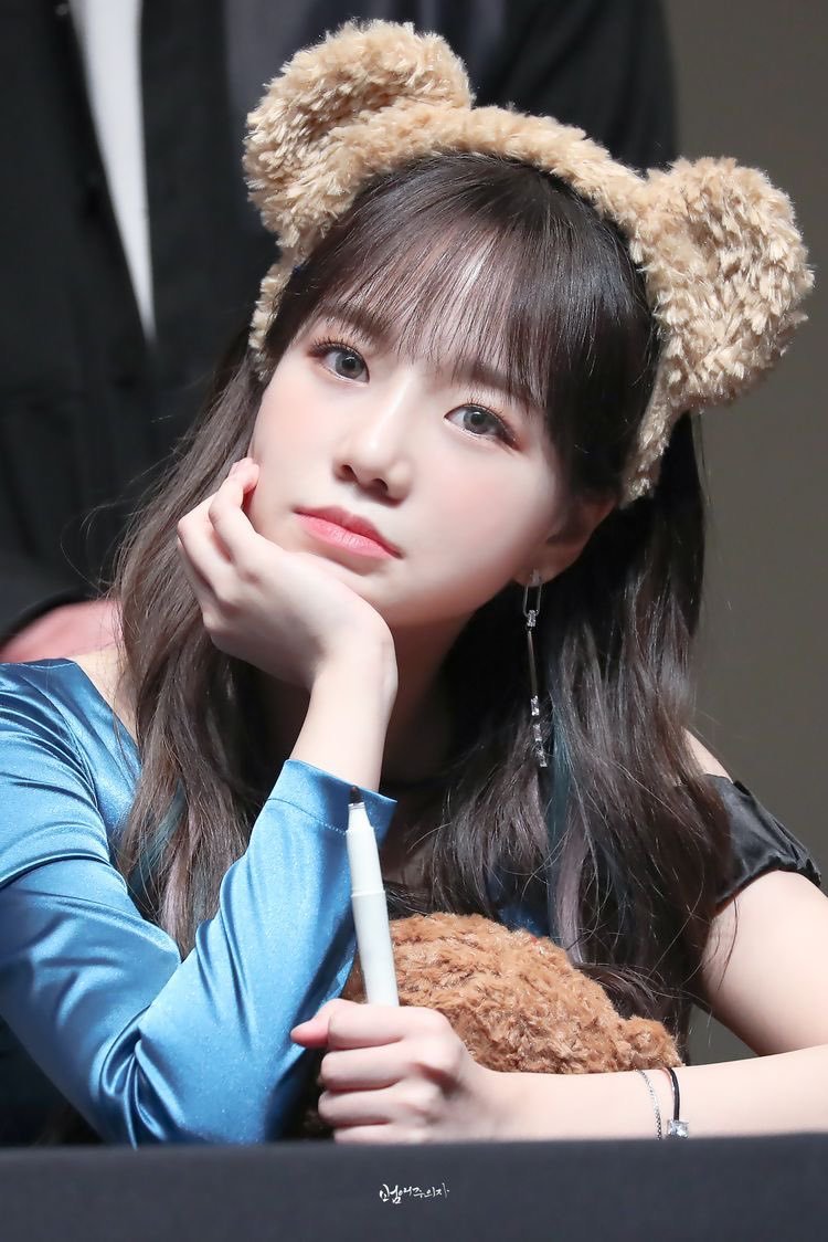 lacedballet's tweet photo. @bIumaiz @angelscoree Ahora foto sin máscaras ni nada que me tape la carita, porque las ganas de presumir que fui a la 📝♡ #𝔉iᥱsta符号𝑃a𝕣ty eran más fuertes que nada! Porque además de conocer a mis monitas fav, les pude sacar un montón de fotitos en donde se ven hermosas. Nadie las adora como yo! https://t.co/SP9Eu0ITD3