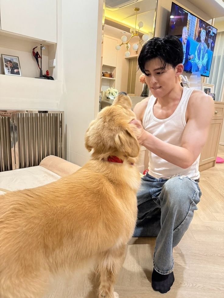 gurthcxme's tweet photo. แล้วปอนด์ทำหน้าหม���่นเขี้ยวพี่เกอร์อะไรขนาดนั้น5555555555555 https://t.co/aEOAnmyBJ6