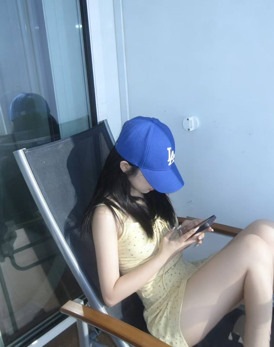Ciecie002's tweet photo. 争取下次能分享一些b脸同框的照片 #绿帽 #绿奴 #贡献女友 #淫妻 https://t.co/Q1Crs8KlcY