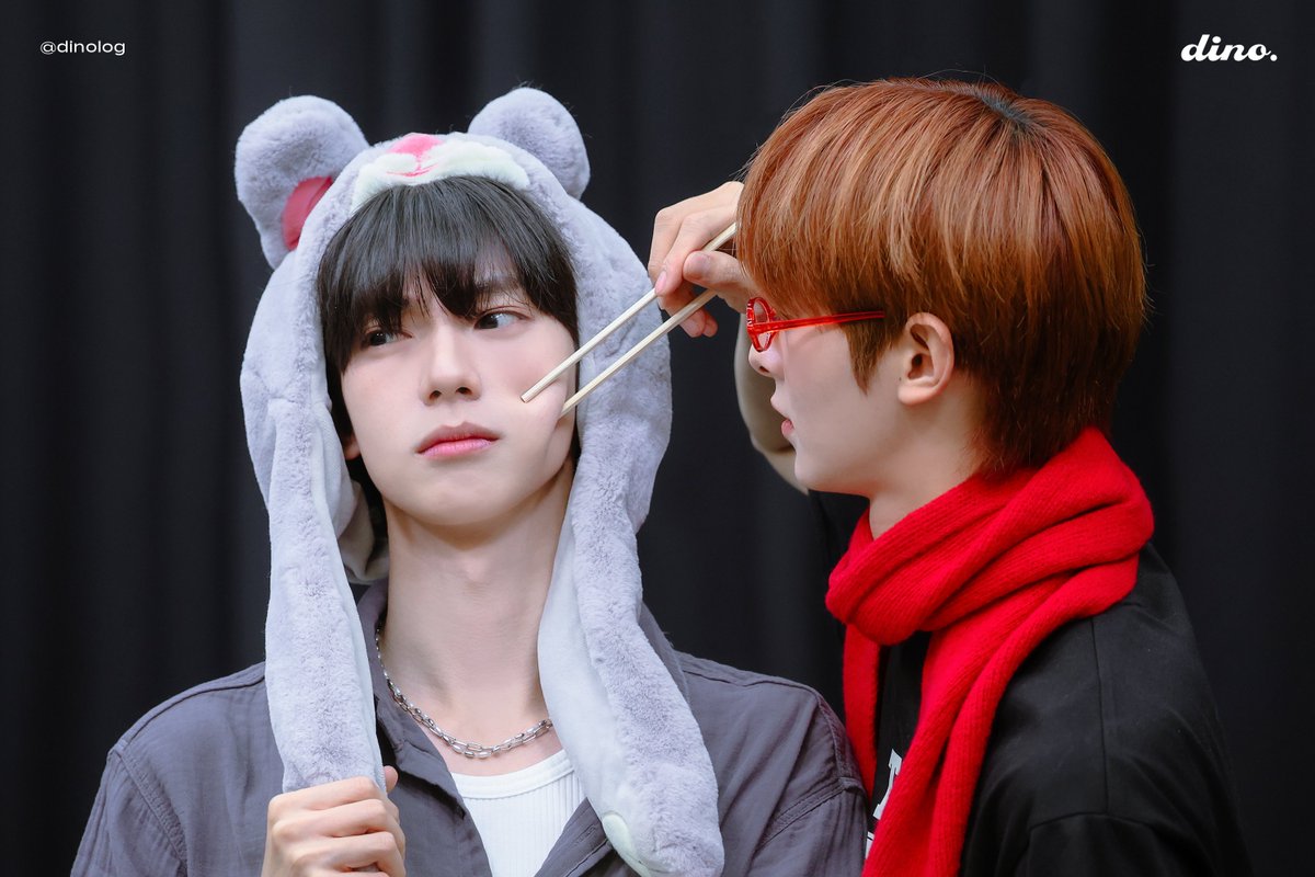dinolog's tweet photo. 260917 
#FLAREU #CHUEILIYU #KANGWOOJIN https://t.co/7f4BXDqDea