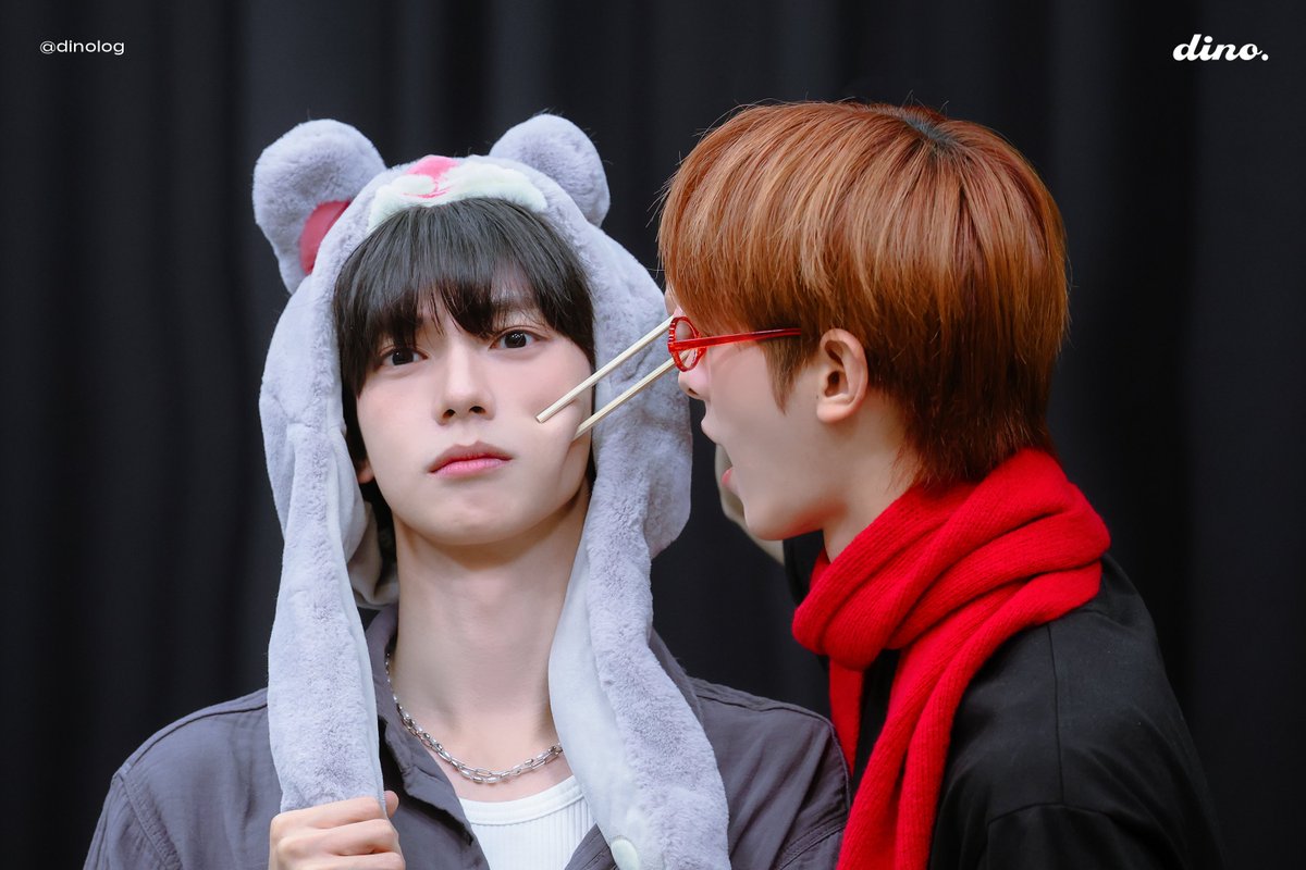 dinolog's tweet photo. 260917 
#FLAREU #CHUEILIYU #KANGWOOJIN https://t.co/7f4BXDqDea