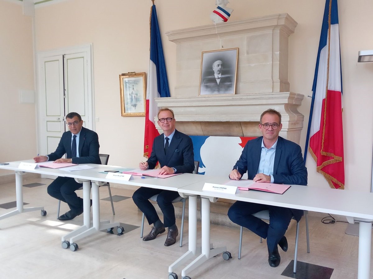 Image de Préfet d'Eure-et-Loir - 📢 #Sécurités | 
Lundi 28 septembre, @VilleDeDreux et picon christophe ont signé une convention de m