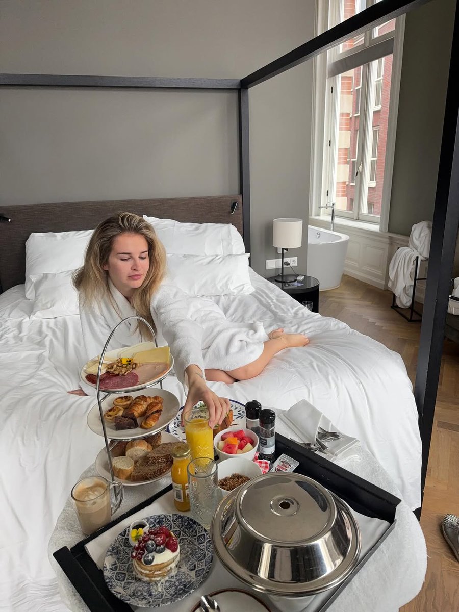timothymar75cz's tweet photo. Lyxig resa med bästisen, reklam för Norwegian 😋❤️ https://t.co/JpLQpgUoik