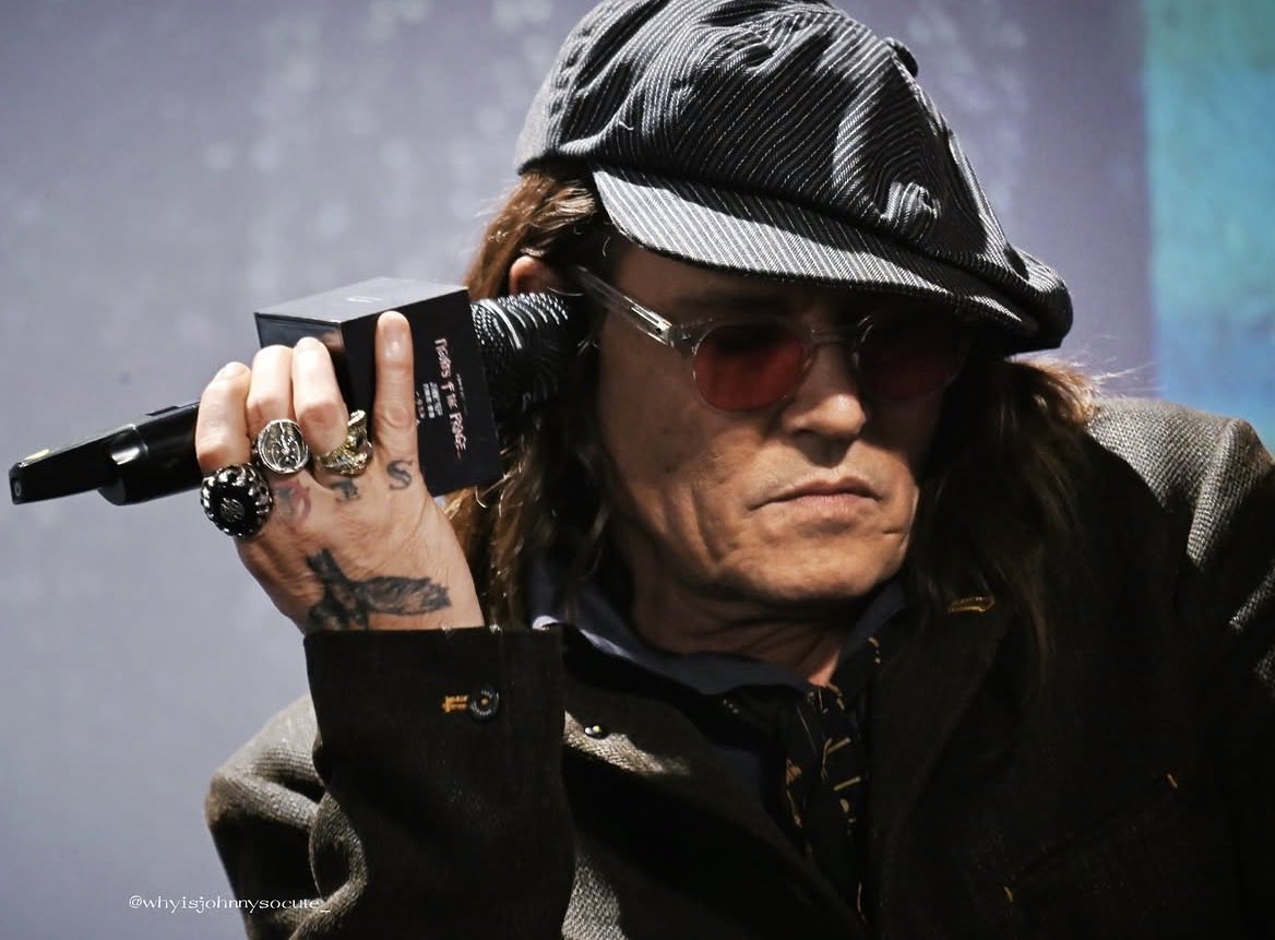 GatsbyV82246's tweet photo. #JohnnyDeppIsLoved
#JohnnyDeppIsART
#JohnnyDeppForever
#JohnnyDeppPlayfulSoul
#JohnnyDeppIsALegend
IG whyisjohnnysocute_ https://t.co/ImVWPzmPjT