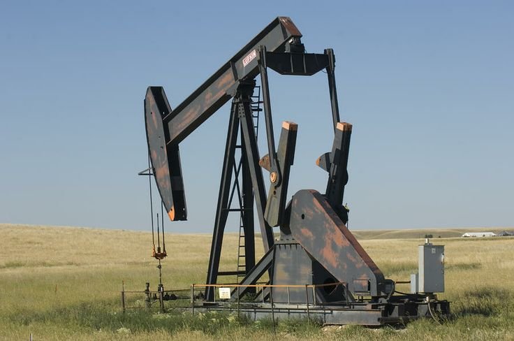ogzhn_uyg's tweet photo. Türkiye'nin günlük petrol üretimi 350 bin varile ulaştı!

Bakan Bayraktar:

Türkiye Petrolleri, inşallah günde 1 milyon varil petrol ve doğal gaz üretecek bir şirket olacak. Bu rakam bugün Türkiye içi ve dışında 350 bin varillerde. 

Bu rakamı, 2028'de 550-600 bin varillere ve ondan sonra da günde 1 milyon varil hedefine götüreceğiz.