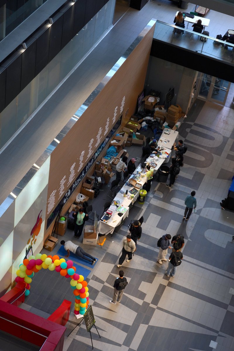 vvnzhaoo's tweet photo. some shots from @HackTheNorth last week 👾 https://t.co/lOaMHyE1zA
