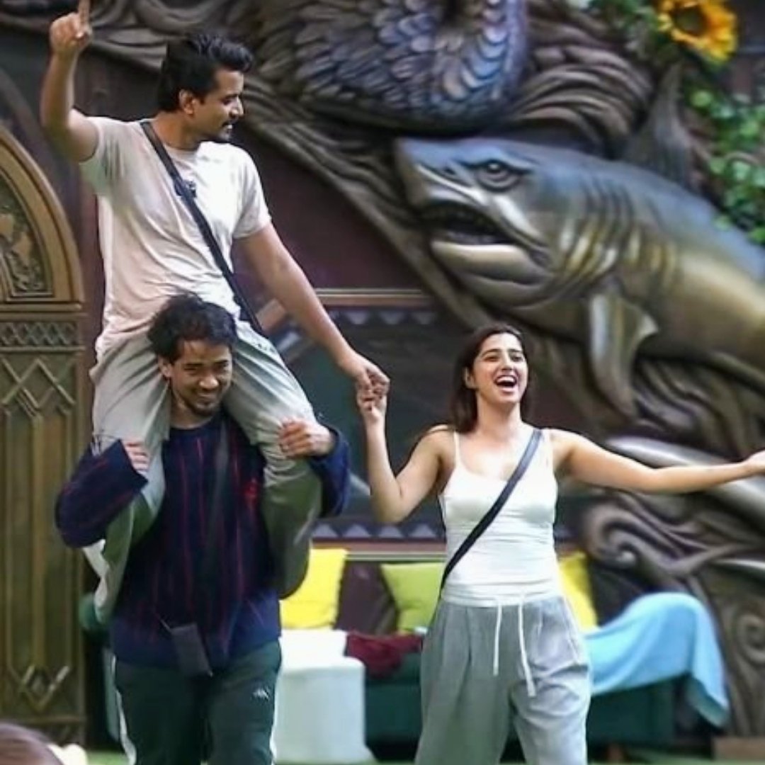 RealBBKhabri's tweet photo. YAARON KA YAAR SCOUT! 

In a house of fake bonds Scout carries his brothers with pure heart and zero selfishness!

Real loyalty over game plans always  

#ScoutOP #BiggBoss20 #ScoutArmy #BB20 https://t.co/NqjveWBDFf
