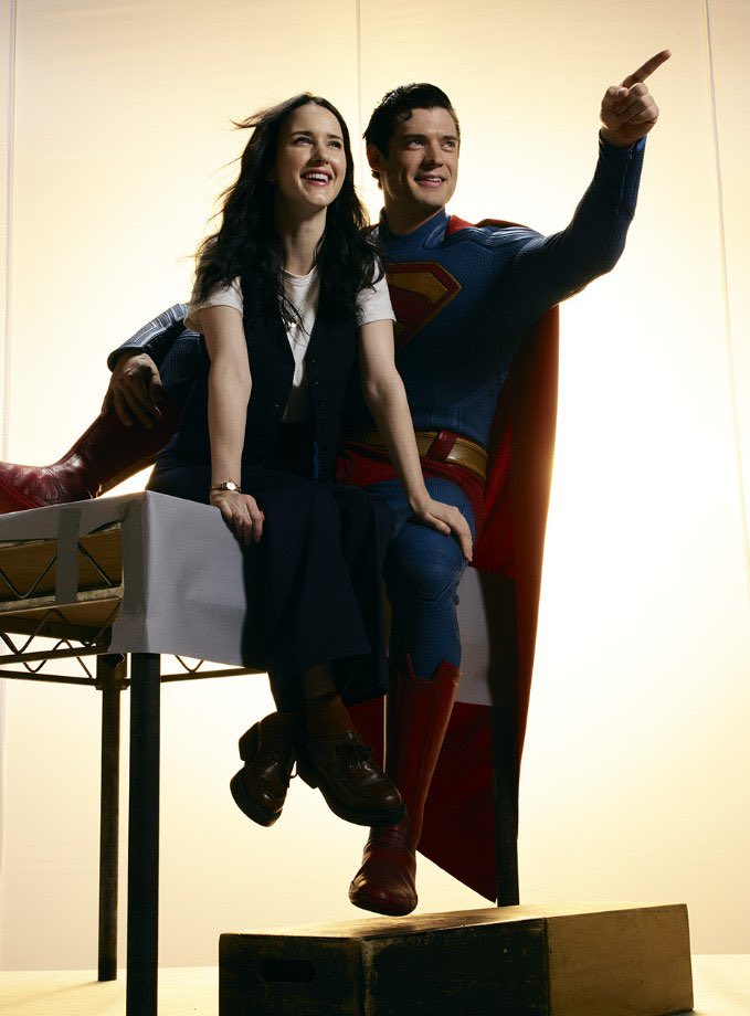 dailyplanetbr_'s tweet photo. CLOIS!

Novas imagens promocionais de Superman (2025), com David Corenswet e Rachel Brosnahan. https://t.co/VJH2MCvJRe