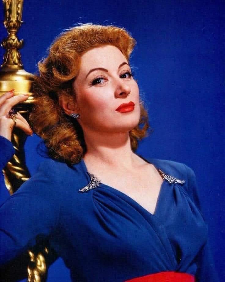 PhilippeDunikr's tweet photo. #GreerGarson 🕊️ 29/9/1904-6/4/1996. Au revoir Mr. Chips, Orgueil et Préjugés, Madame Miniver, L'Histoire des Miniver, Vicky, Jules César, Les Fils de Mademoiselle…. 📺 : Les Quatre Filles du docteur March (téléfilm, 1978)…. https://t.co/L6nnf5k3Sf