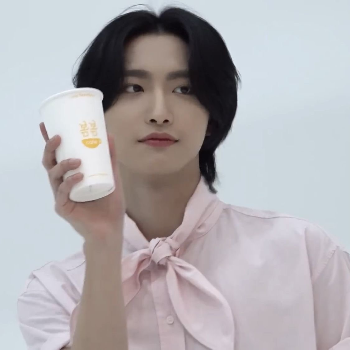 mooonbunny's tweet photo. love when seonghwa turns into the most strawberry cake with strawberry jam strawberry syrup strawberry cream strawberry sprinkles and strawberry glaze https://t.co/eANV8X0t4h