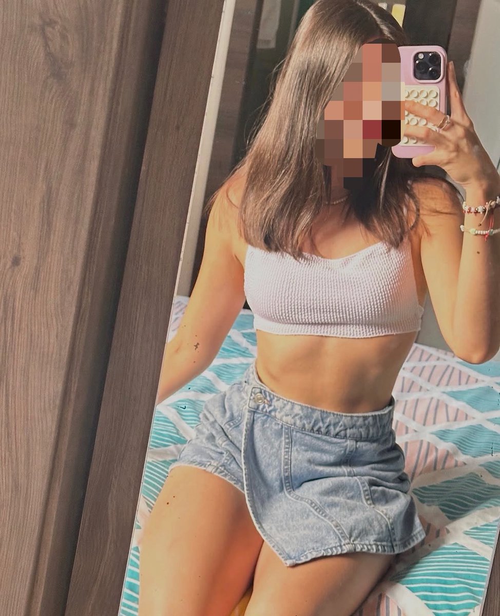 KrisLaloNewSW's tweet photo. Buenos días , que les parece mi outfit para ir al súper…. Voy a Walmart Caucel, si me ven saluden https://t.co/y8bcJjOVa3