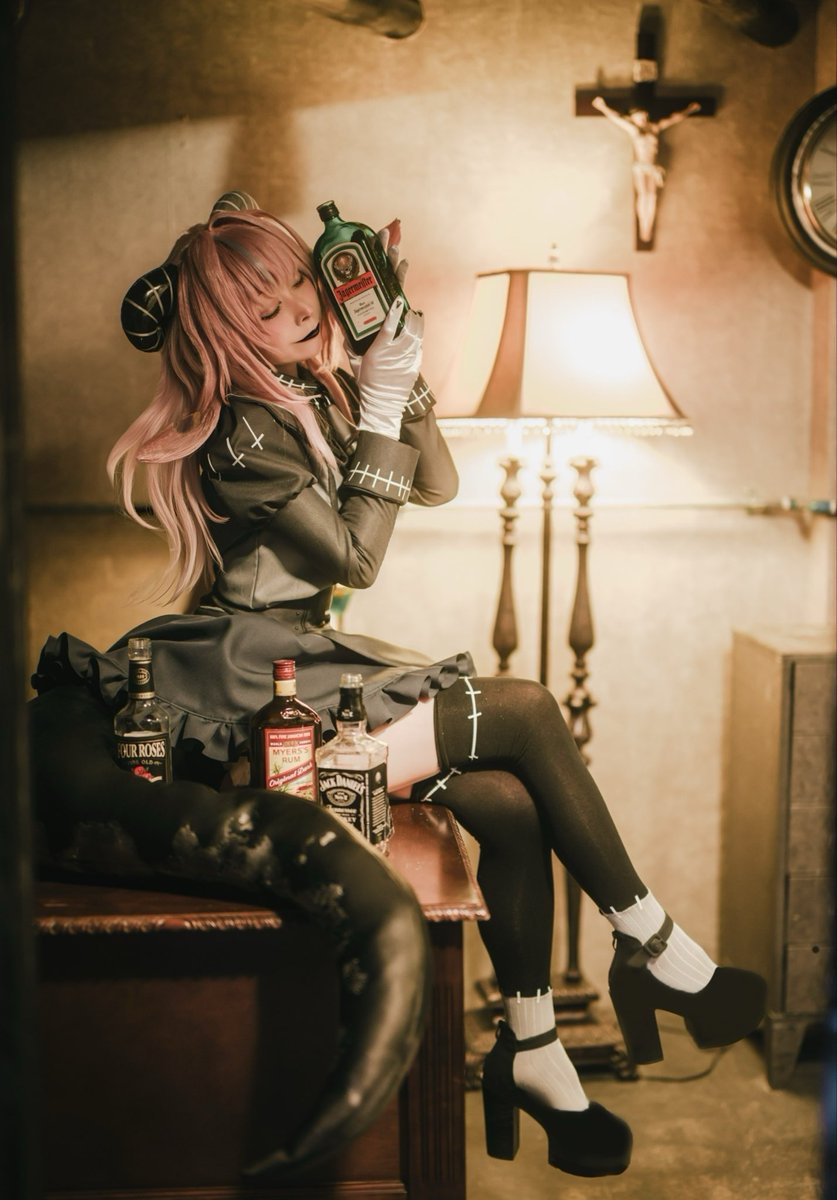 chimenko's tweet photo. ファム・スール #FemmeFA #cosplay

Congrats on the full MV release🎉🥃 https://t.co/SjecOdA5SV