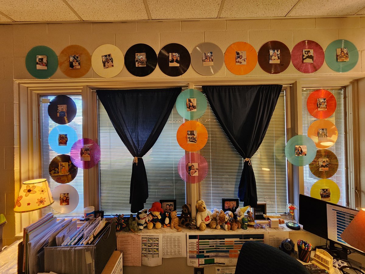 SHMathStars's tweet photo. Put the needle on the record😉🎶🎵 #itsworthit https://t.co/NQg1w1do6l