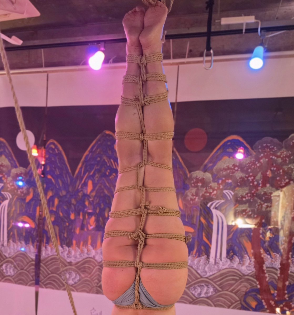 fullmoon_rope's tweet photo. 2026.7.31 Private Session

🪢 @thinkso_play 
🎪 @sanseilounge1 https://t.co/TofCtHV5lX