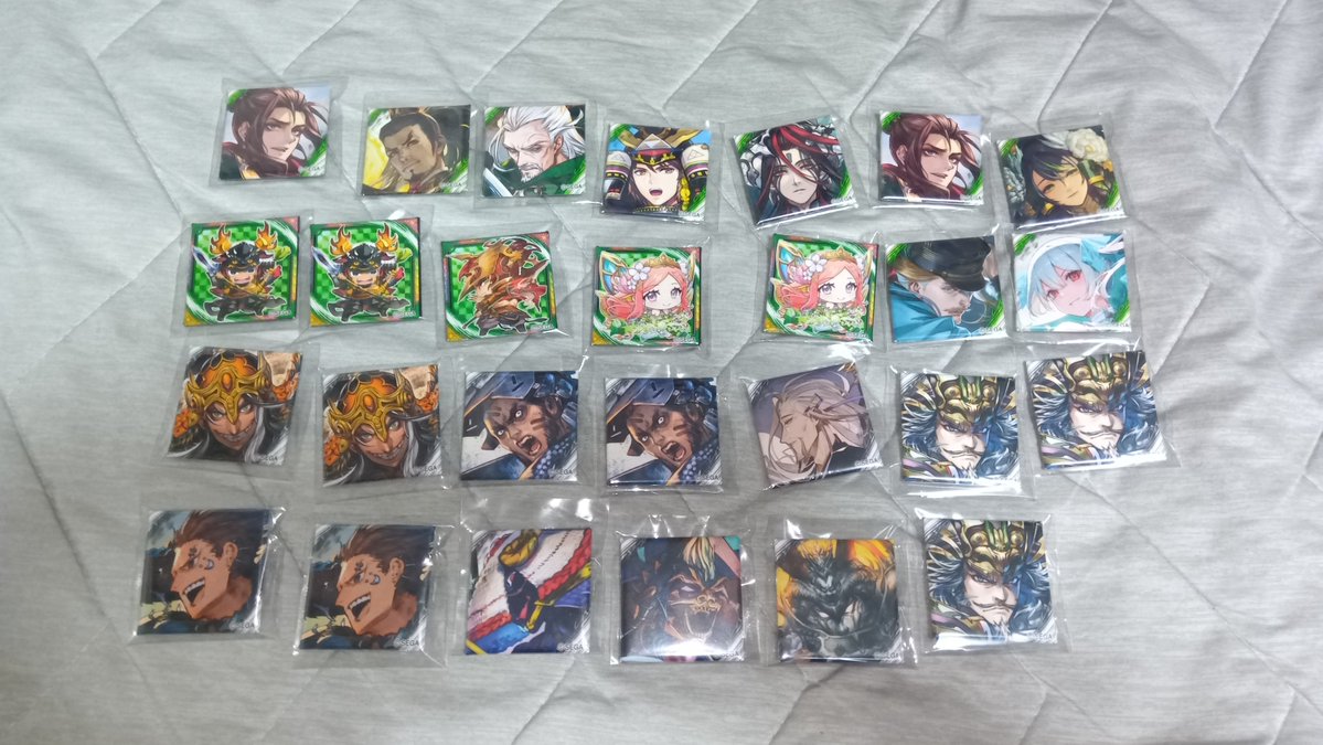 erottol's tweet photo. 広島キャラバンにてバッジ譲渡します
ご希望のバッジをお伝えください

お一人３個程度まででお願いします
引き取り後のトレード目的はご遠慮ください
また、お渡しするバッジと同数の他バッジを同封しようと思ってますので
ご了承いただける方のみお願いいたします

 #英傑大戦裏キャラバンin広島 https://t.co/6lx2Ce8opb
