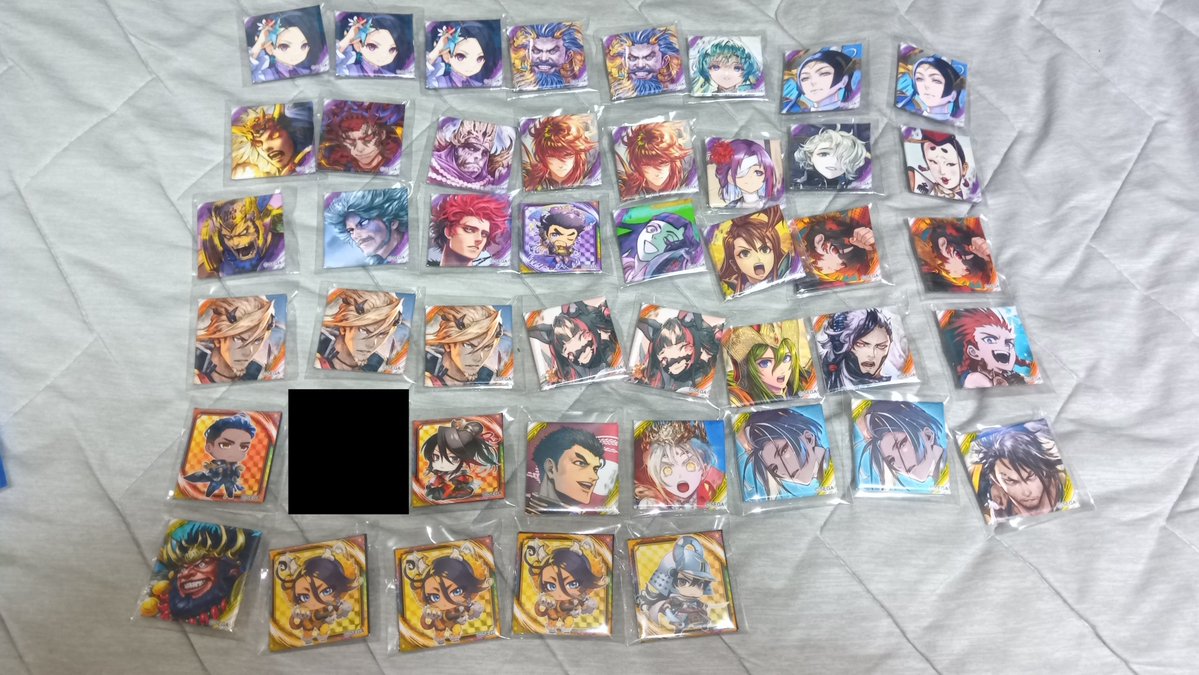 erottol's tweet photo. 広島キャラバンにてバッジ譲渡します
ご希望のバッジをお伝えください

お一人３個程度まででお願いします
引き取り後のトレード目的はご遠慮ください
また、お渡しするバッジと同数の他バッジを同封しようと思ってますので
ご了承いただける方のみお願いいたします

 #英傑大戦裏キャラバンin広島 https://t.co/6lx2Ce8opb