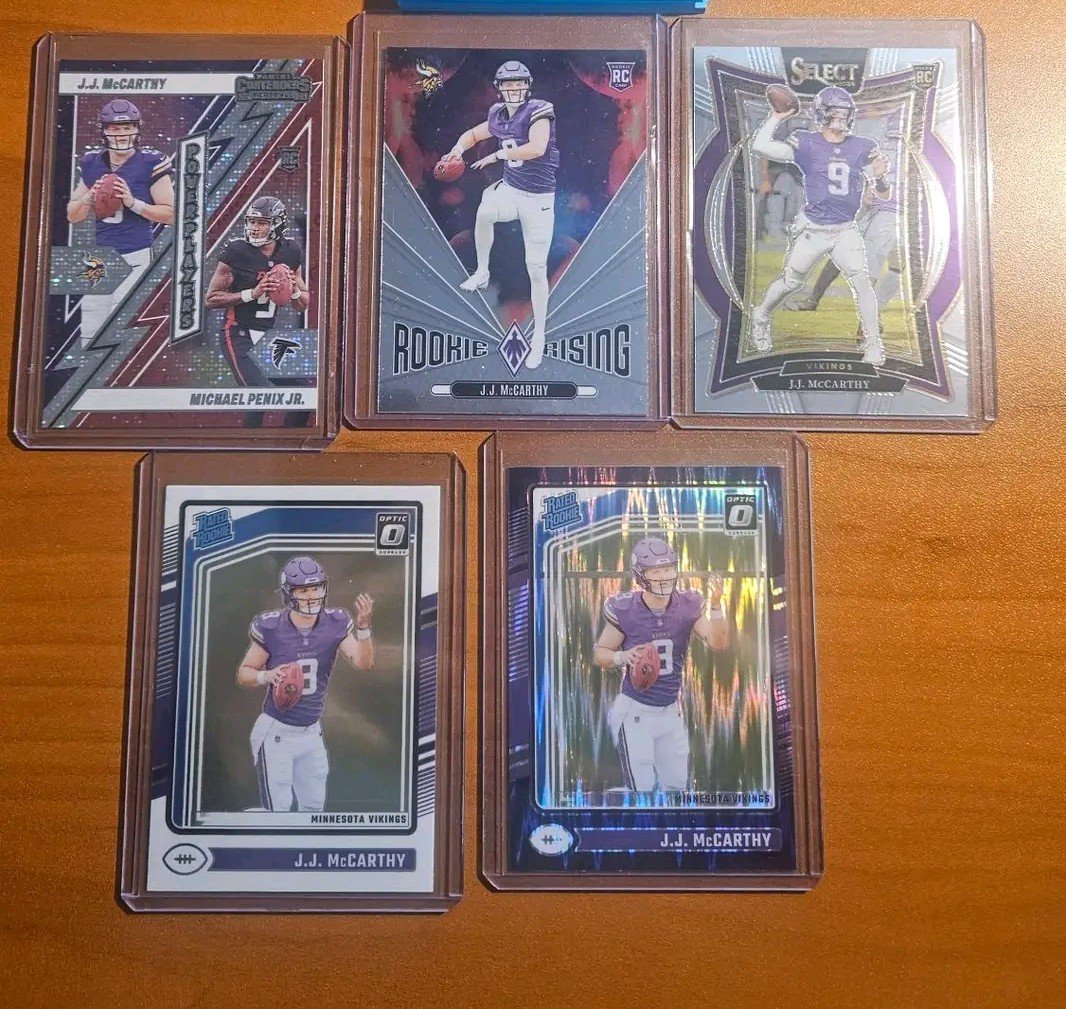 JCards01's tweet photo. @ToCollecting @BrandonCards13 25 https://t.co/vg7MOLkU9u
