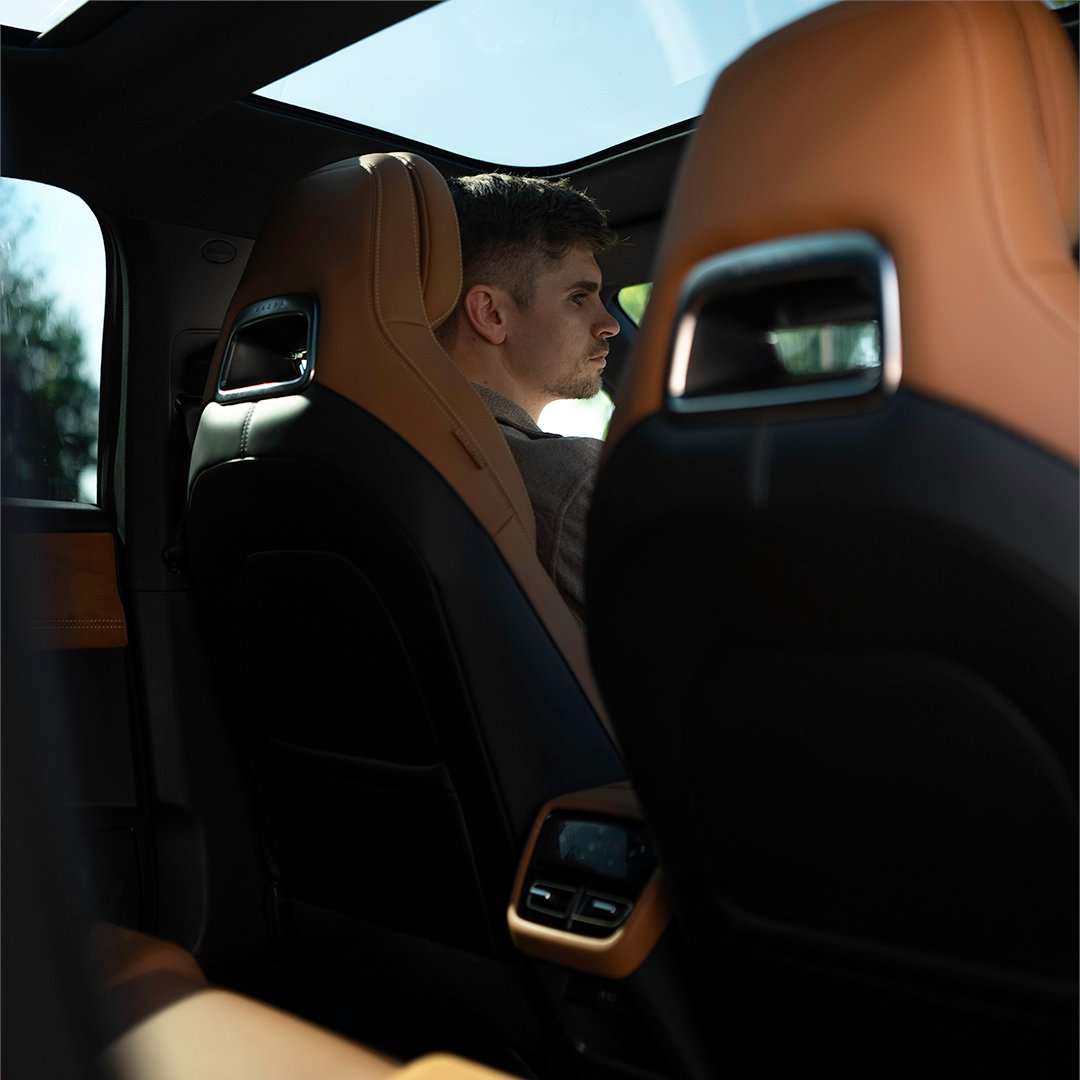 MazdaEspana's tweet photo. Diseño, autonomía y carga rápida para acompañarte en cada viaje.
El Mazda6e combina una conducción fluida con la confianza que aporta la movilidad eléctrica.
#Mazda6e #CraftedWithJapaneseSoul #MazdaEspaña
⚡ 16,6 kWh/100 km. CO₂: 0 g/km. https://t.co/y1nEWyVLZI