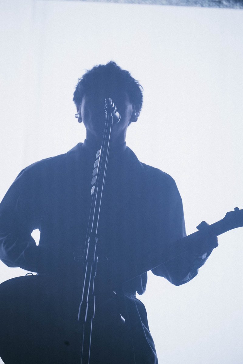sakanaction's tweet photo. #SAKANAQUARIUM20262027透明
GLION ARENA KOBE Day 1

足元の悪い中、ご来場ありがとうございました。
明日もお待ちしております！

📷@takehiro_goto 

#透明ツアー https://t.co/TaDuuiNhLm