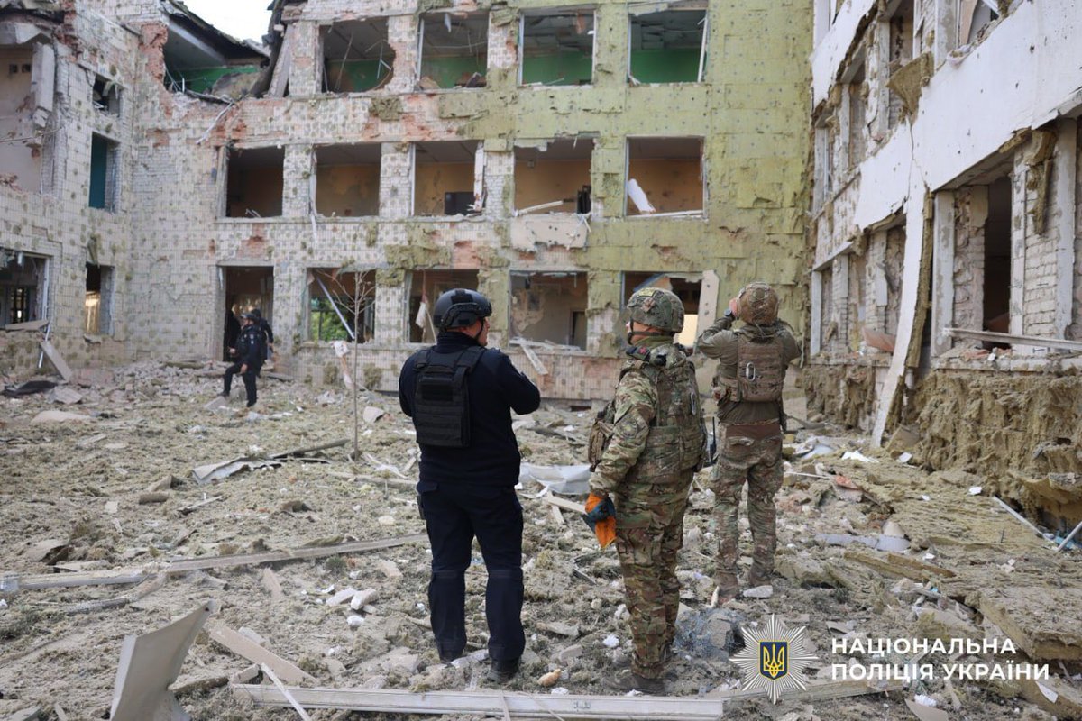 lubinetzs's tweet photo. ‼️Russia struck a school in central Sumy during classes. Thanks to the teachers, children made it to the shelter in time. Two people were killed. Six injured, including three children. Ukrainian children must be able to study safely — not hide from Russian bombs. How much longer will this terror continue? The world must act. Russia must face real pressure and consequences.