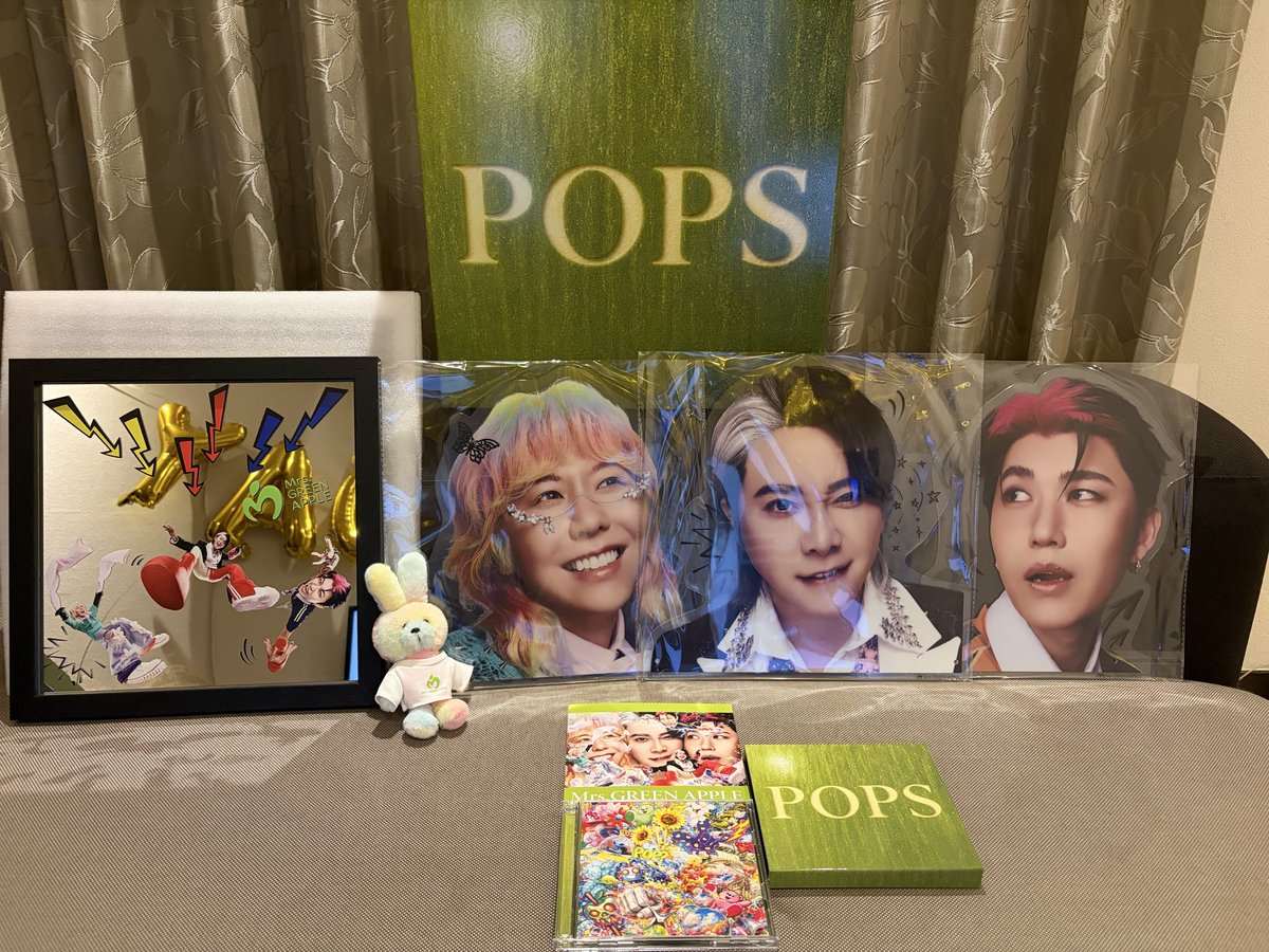 plum1212's tweet photo. @MotokiOhmoriMGA #ミセスPOPs 

リリースおめでとうございます🎉
生み出してくださりありがとうございます😭❤️

自分への最大のBDプレゼントです🎁
うさぎさん可愛いです🐇❤️
今夜は眠れません！！
私には私の、POPS🍏🐇

本日から、チームMGA皆様、お身体に気を付けて無事駆け抜けられますように👻 https://t.co/buAULpEW83