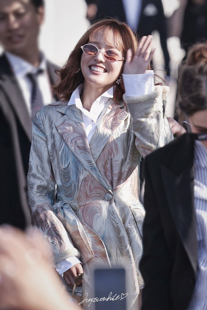 hopscotchill's tweet photo. DIOR PRINCESS🤍

#XG #JURIA 
#PFW #Dior @Dior 
#JuriaxDior #DiorSummer27 https://t.co/3252YdT7KF
