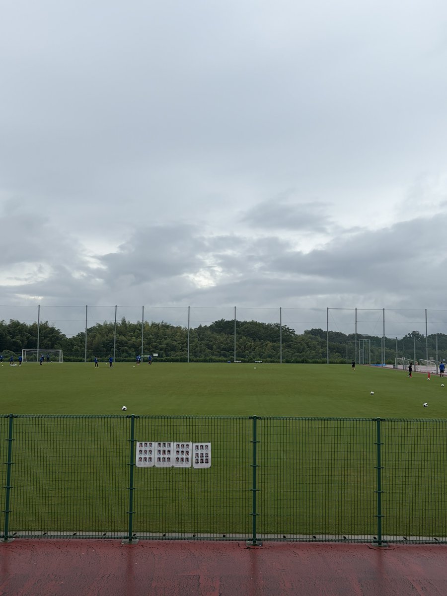 kink721's tweet photo. ｻｯｶｰだらけ。 https://t.co/9IkQe6X5bF