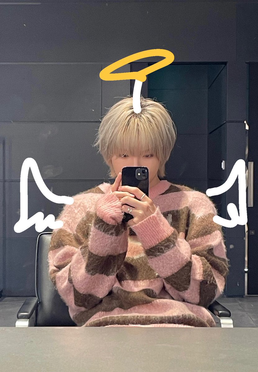 hybecats's tweet photo. D+1004👼 https://t.co/pL170EWu9D