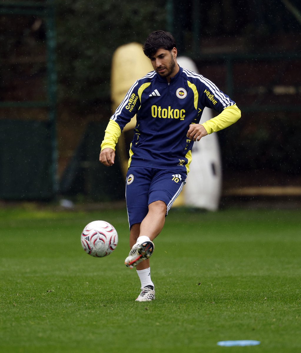 Fenerbahce's tweet photo. 📸 Günü çift antrenmanla tamamladık. https://t.co/IigTpRxPhD
