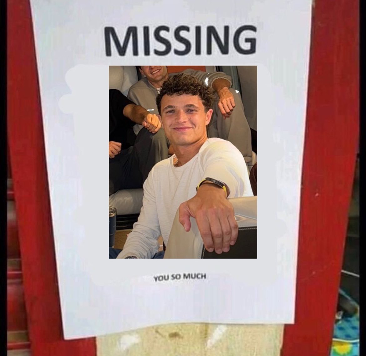 voidnorris's tweet photo. lando norris is missing, if you have seen this man pls contact us

last time seen: in the plane https://t.co/SzVNZpR6H5