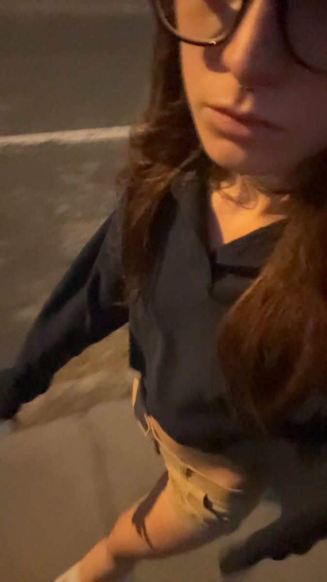 noturputhy's tweet photo. Lil walk https://t.co/0YQ3bm7Ywg