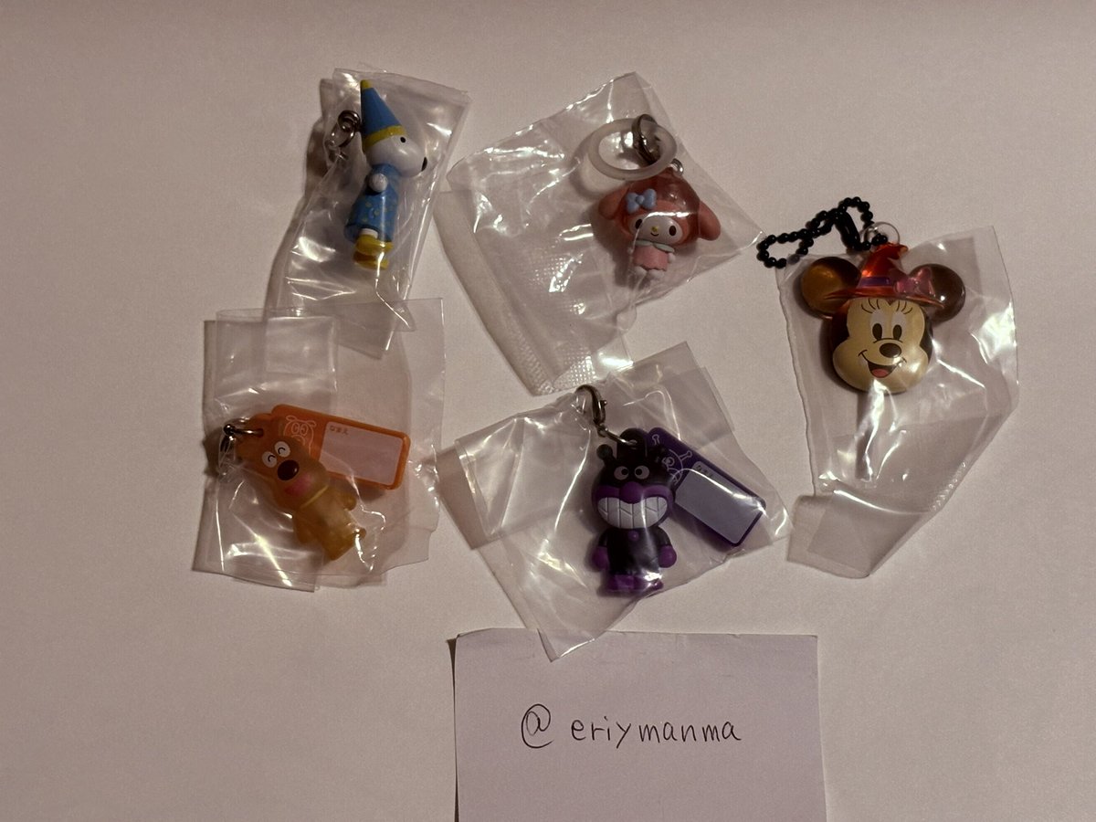 eriymanma's tweet photo. 【交換希望】
譲:⭐️めじるし
バイキンマン、チーズ、マイメロ、リサB
⭐️キャンディ、エンジェルスイング、お星さまマスコット、トイストーリーフィギュア、まめっちマルチチャーム、くりまんじゅうコレクトブック
求:画像3枚目

郵送希望、差額がある場合は要相談
お気軽にお声掛けください。 https://t.co/Ay5xruSQ2P