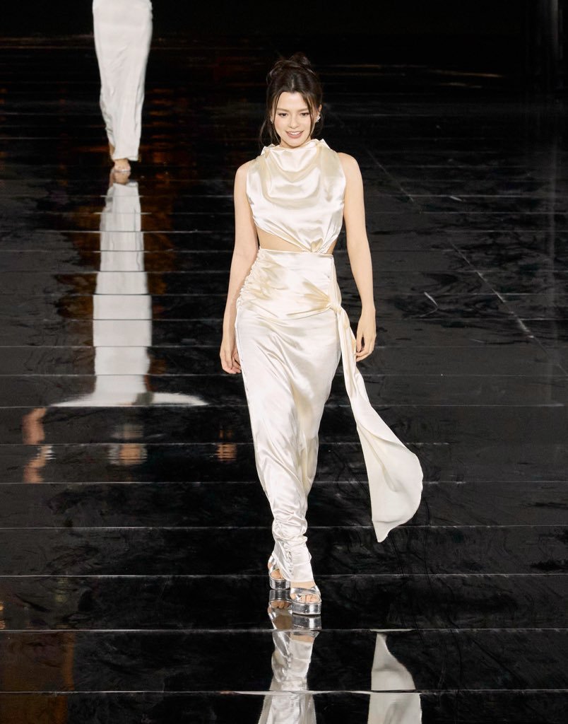 MaguiLopezB's tweet photo. Jamás saldré del asombro de lo linda que es.

REBECCA LE DEFILE LOREAL PARIS26
#LeDefileLOrealParis2026xBecky
#beckysangels #BeckyArmstrong
#RebeccaxLOrealParis #LeDefileLOrealParis #LOrealParisTH https://t.co/plQ3Adm7NR