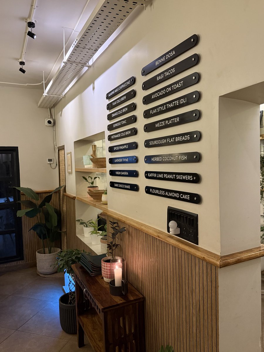 heykavsthere's tweet photo. FLAX Cafe in Indiranagar is definitely worth checking out if you are looking for healthy food with balanced macros. Clean ingredients, macros listed for everything on the menu, and genuinely good food.

Tried the Madras chicken/tofu bowl, truffle citrus fish and matcha. Loved it. https://t.co/Vnll74Xo5l
